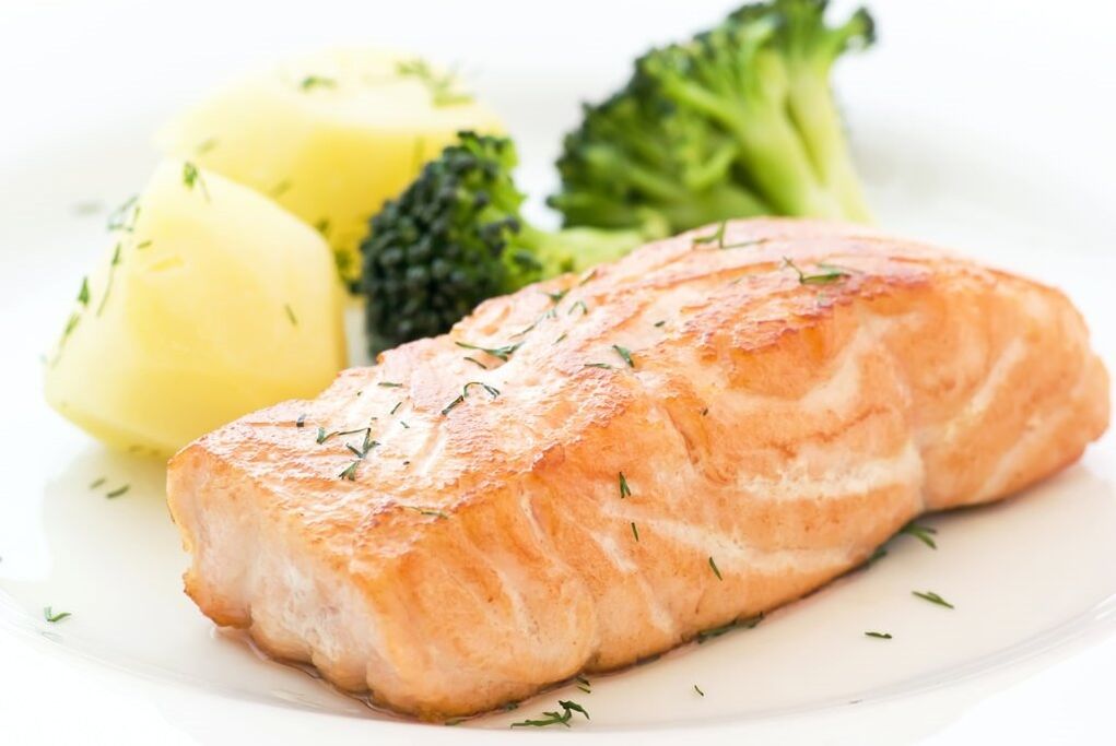 Na rybí deň diéty „6 okvetných lístkov je vhodné rybie filé varené v dvojitom kotli